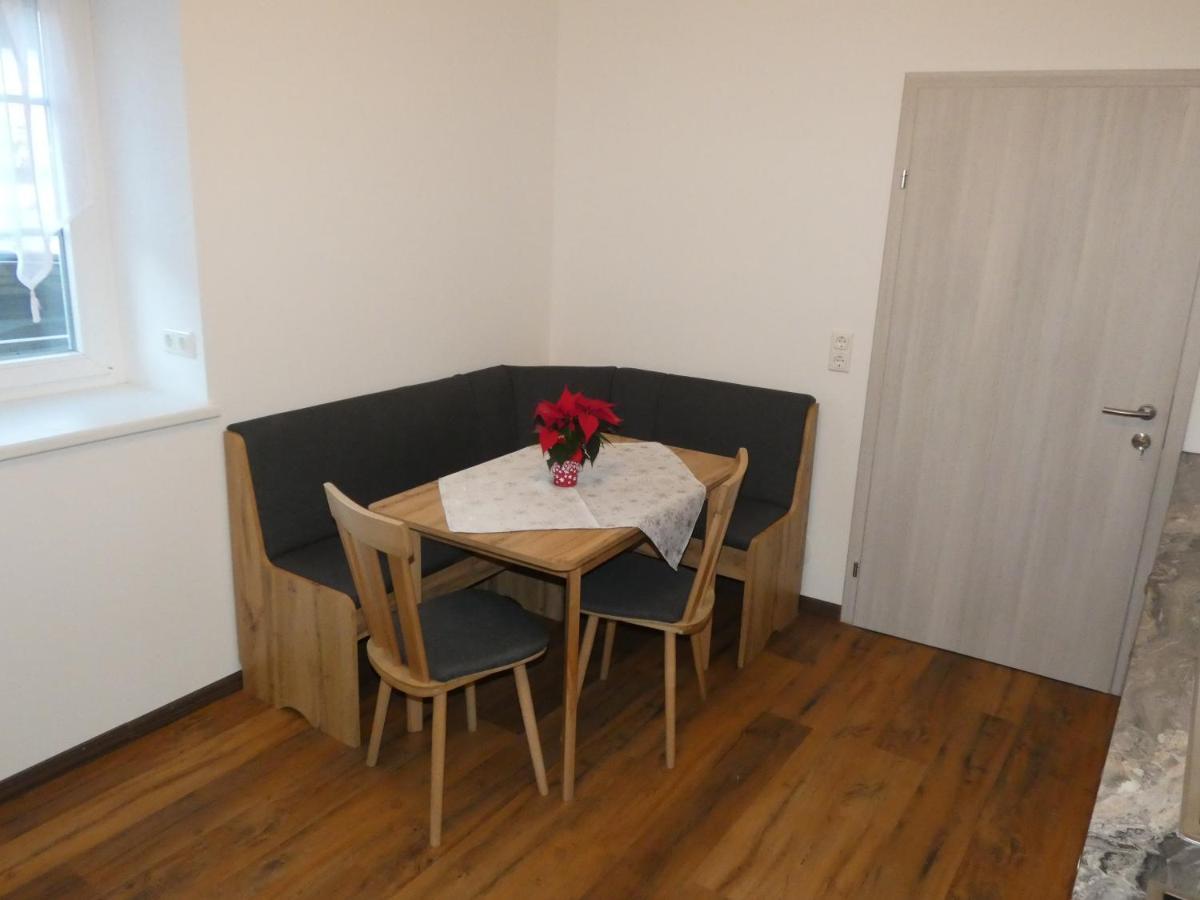 Gaestezimmer Gombotz Etmissl Eksteriør billede